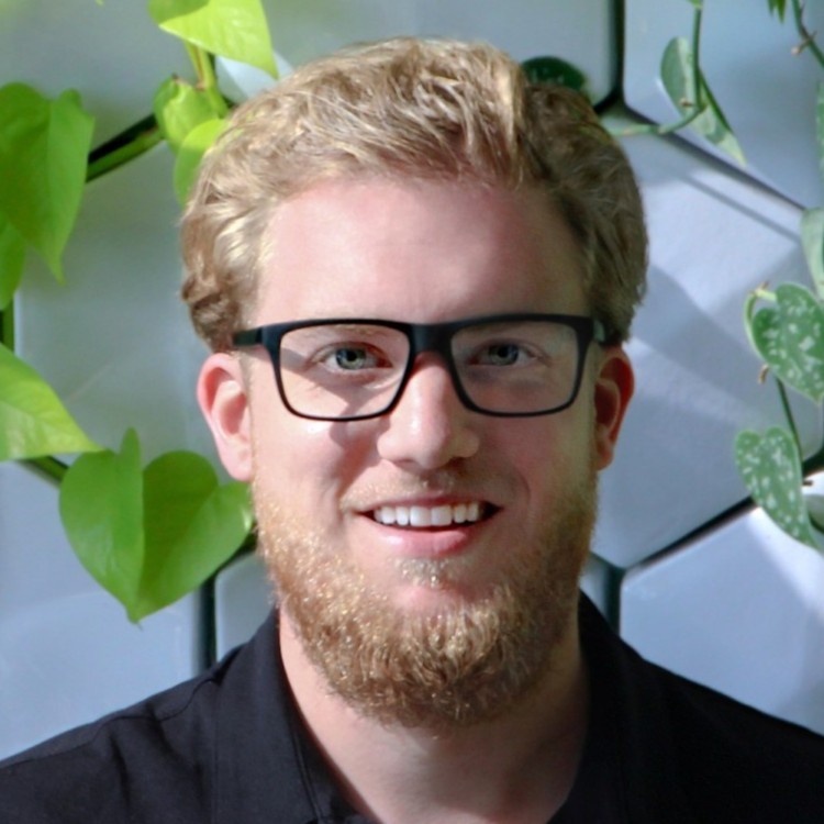 Andrew Ringer